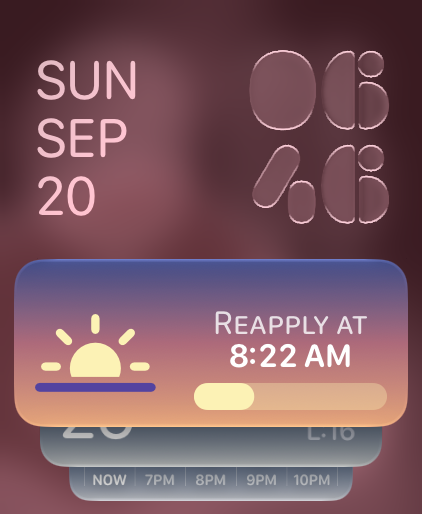 The Sunscreen widget in the Smart Stack at dusk, a sunrise icon on a violet-to-peach gradient, reading 'Reapply at 8:22 AM'.
